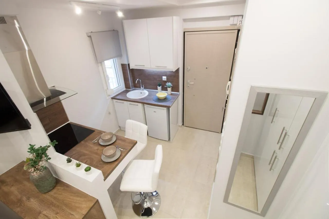 G.Douglas Diamond Apartment Thessaloniki Greece